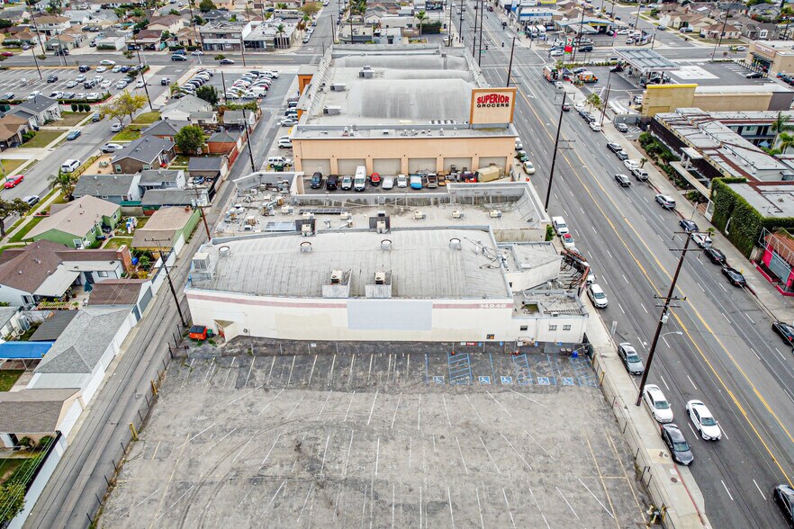 More Photos Of 14948 Crenshaw Blvd, Gardena Movie Theatre For Sale