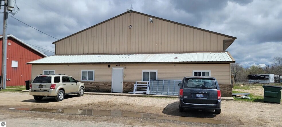 Primary Photo Of 403 Pine St, Kalkaska Warehouse For Sale