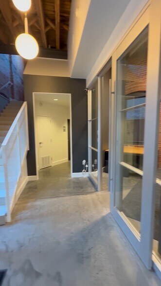 Primary Photo Of 214 W 21st St, Kansas City Office For Lease