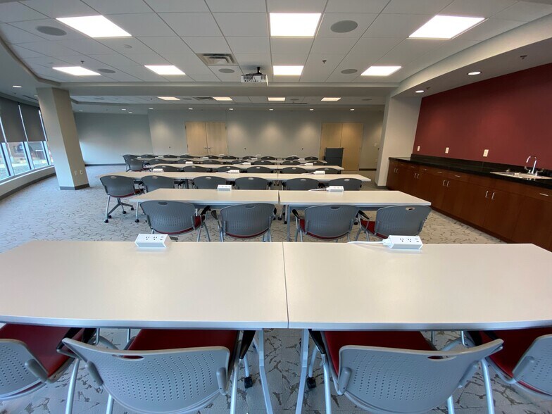 More Photos Of 201 N Riverfront Dr, Mankato Office Residential For Lease