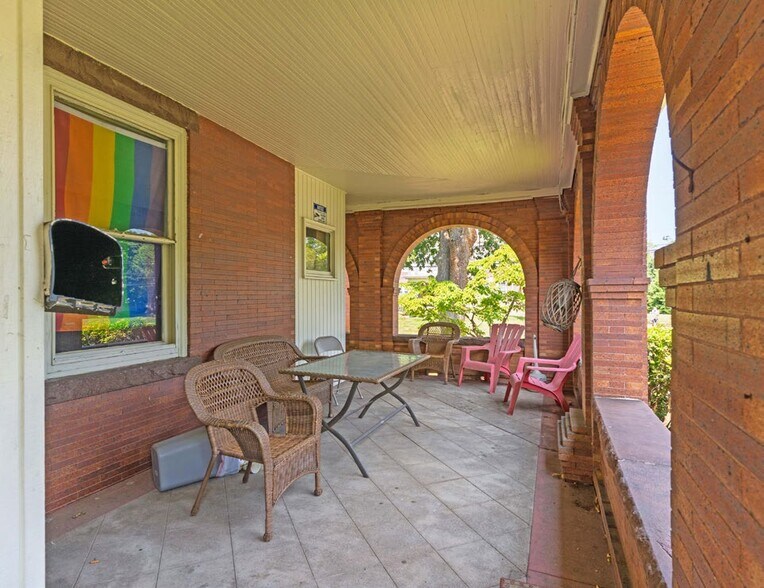 More Photos Of 849 W State St, Trenton Office Residential For Sale