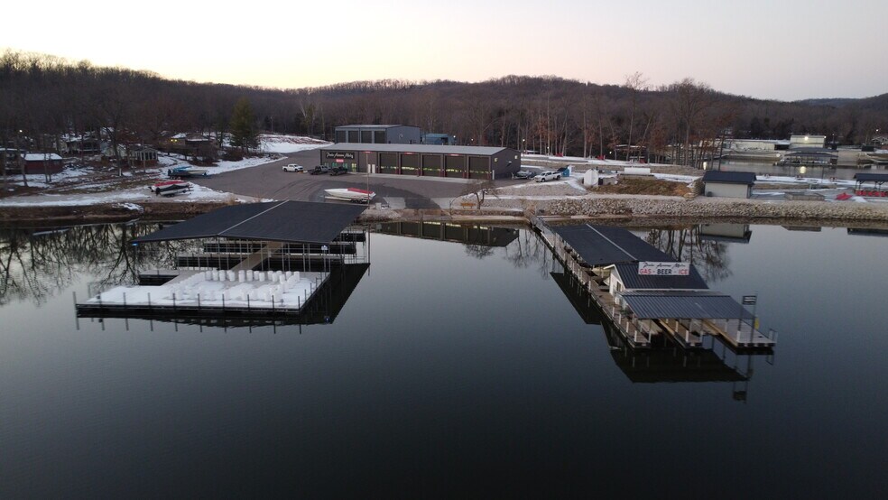 More Photos Of 27 Lighthouse Marina Rd, Sunrise Beach General Retail For Sale