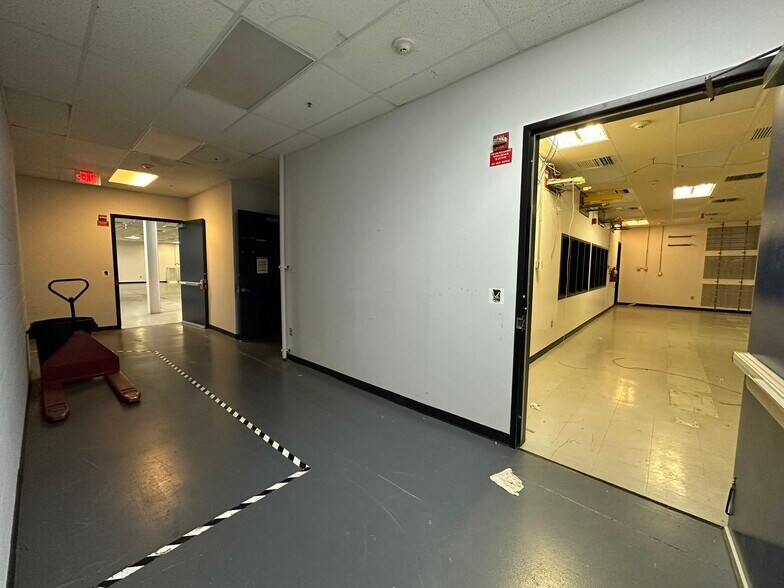 More Photos Of 3575 Workman Rd, Knoxville Flex For Sale