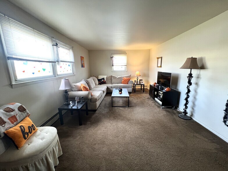 More Photos Of 1646 Norwood Ave, Prospect Park Multifamily For Sale