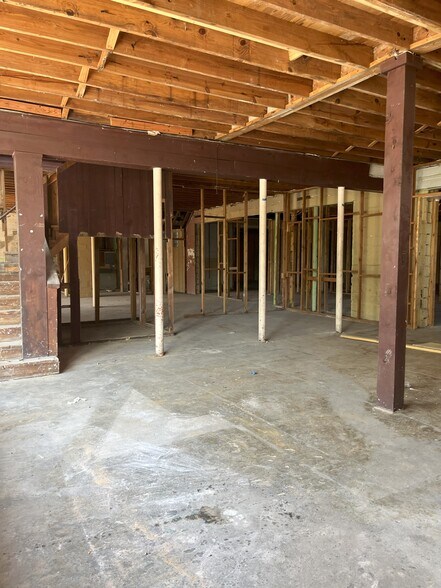 More Photos Of 9611 San Jose Blvd, Jacksonville Storefront Retail Office For Sale