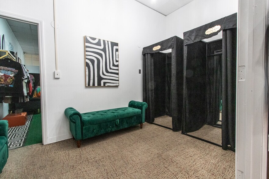 More Photos Of 208 N Main St, Blacksburg General Retail For Sale