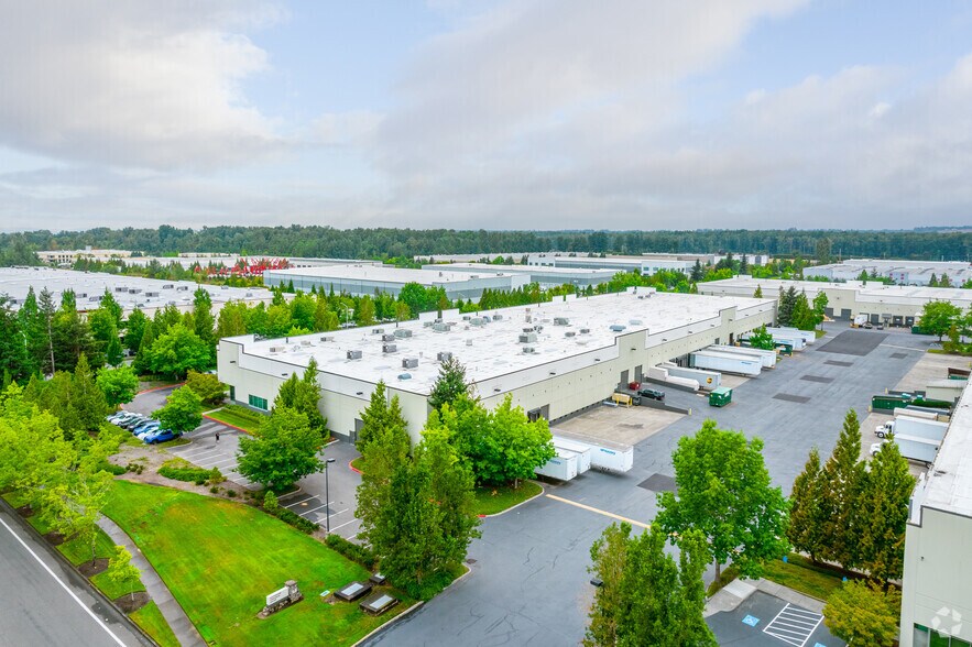 More Photos Of 4122-4286 NE 185th Ave, Portland Warehouse For Lease