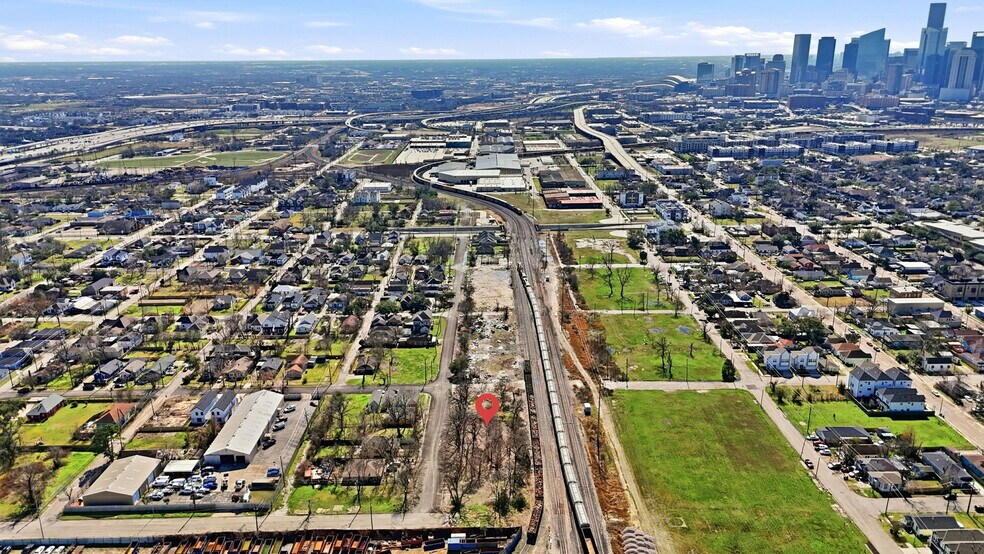 More Photos Of 2109 Semmes St, Houston Land For Sale