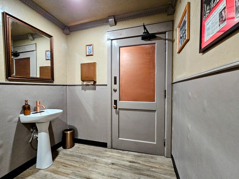 More Photos Of 97 Center Ave, Bisbee Restaurant For Sale