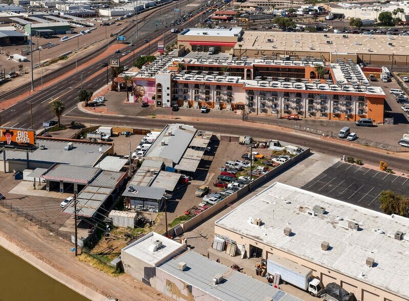 More Photos Of 3140 Grand Ave & 3217 W Weldon Ave, Phoenix Contractor Storage Yard For Sale