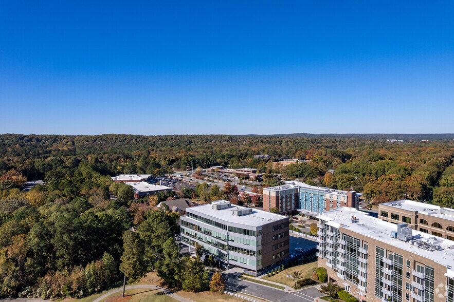 More Photos Of 1011 S Hamilton Rd, Chapel Hill Office For Lease