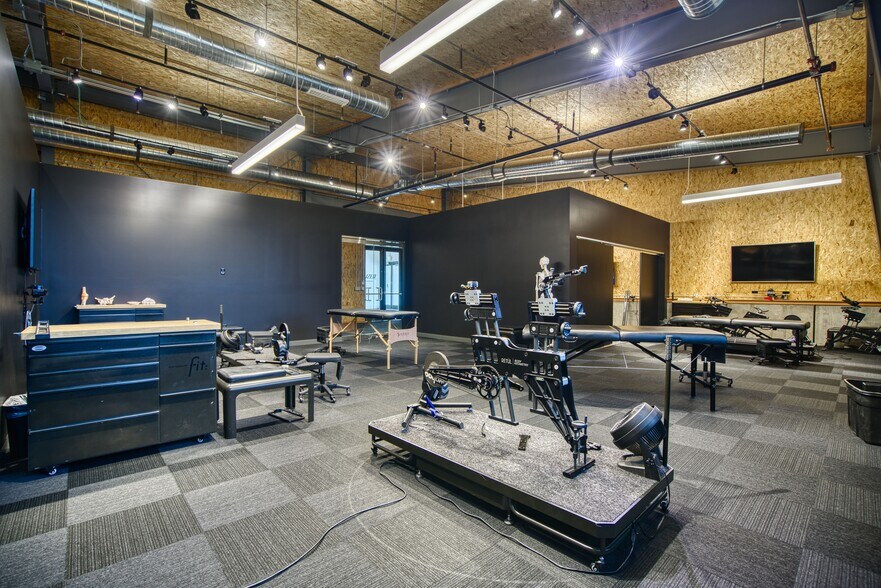 More Photos Of 101 S Taylor Ave, Louisville Warehouse For Sale