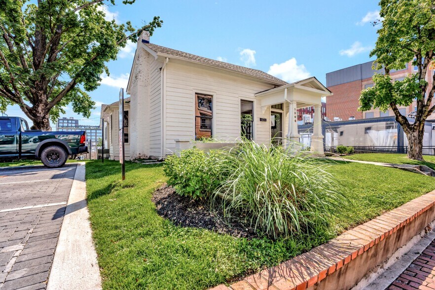 More Photos Of 1306 3rd Ave N, Nashville Loft Creative Space For Lease