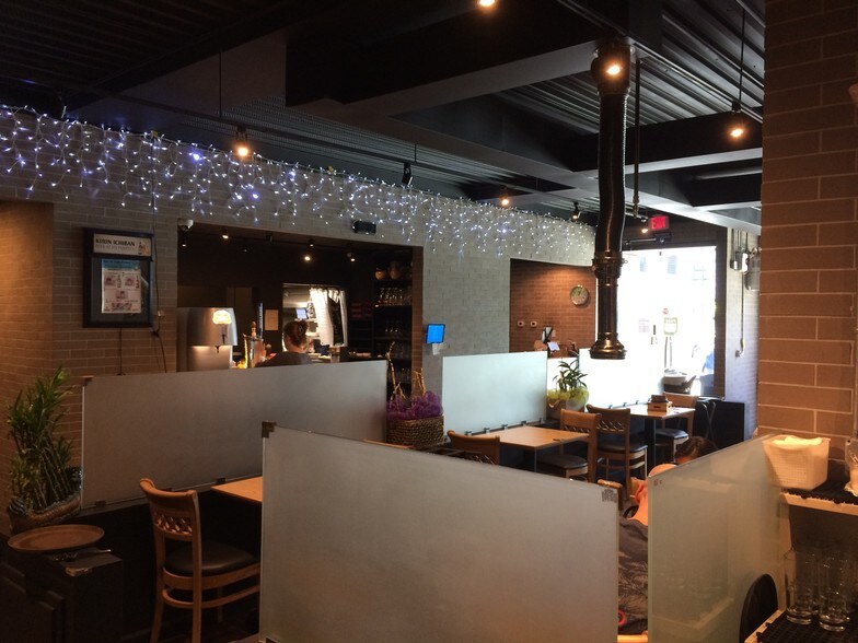 More Photos Of 1303 Rycroft St, Honolulu Restaurant For Sale