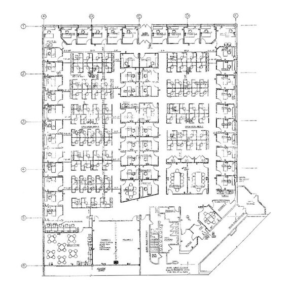 More Photos Of 2950 Express Dr S, Islandia Office For Lease