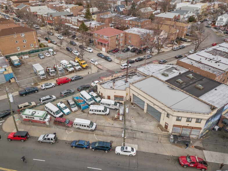 More Photos Of 1580 Bronxdale Ave, Bronx Service Station For Sale