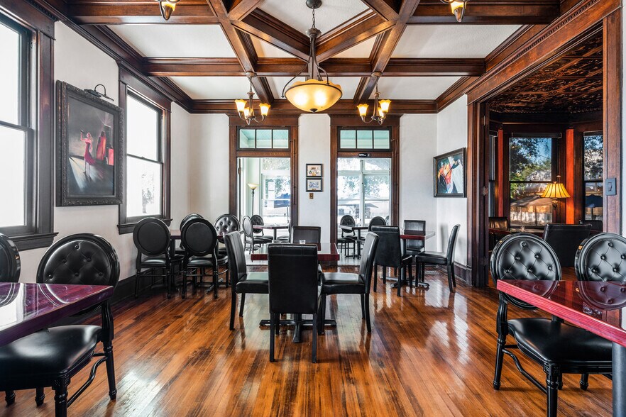 More Photos Of 312 N Central Ave, Cameron Restaurant For Sale
