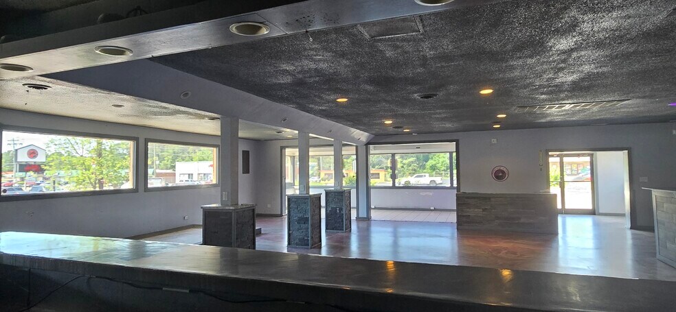 More Photos Of 6228 Yadkin Rd, Fayetteville Restaurant For Sale