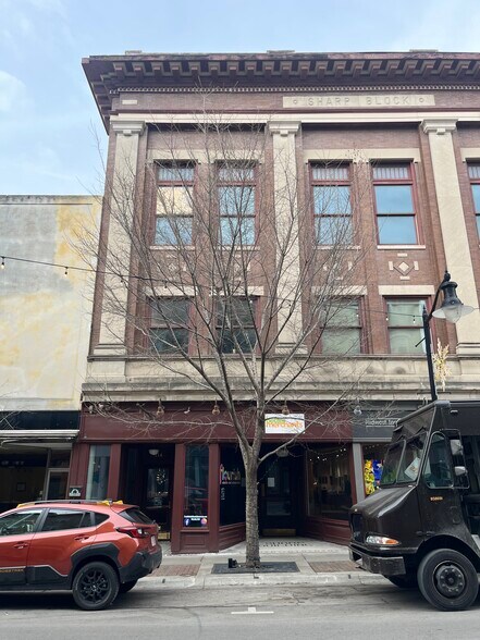 Primary Photo Of 514-518 Main St, Lafayette Apartments For Lease