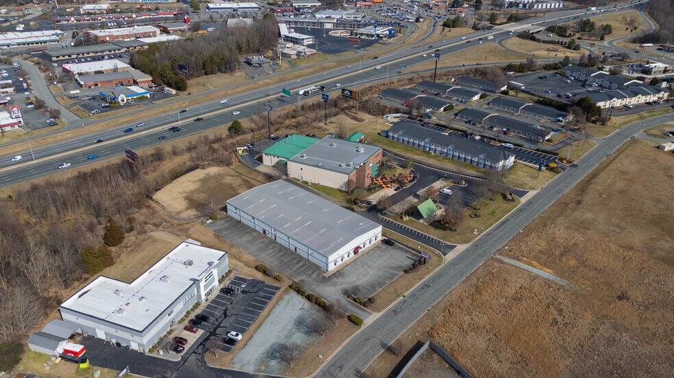 More Photos Of 2233 W Hanford Rd, Burlington Freestanding For Sale