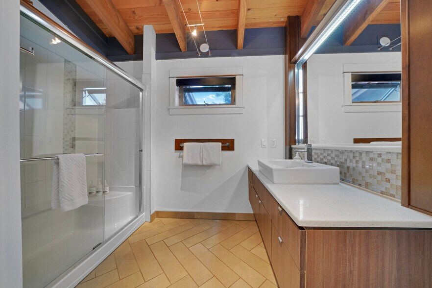 More Photos Of 118 Rainbow Rd, Salt Spring Island Land For Sale