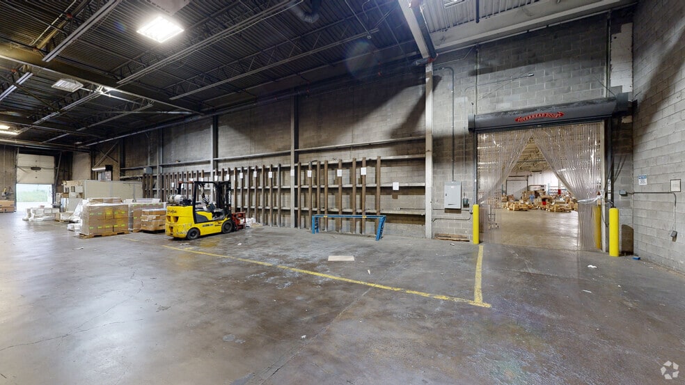 More Photos Of 4437 E 49th St, Cleveland Warehouse For Sale