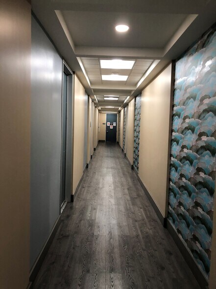 More Photos Of 959 E Walnut St, Pasadena Office For Lease