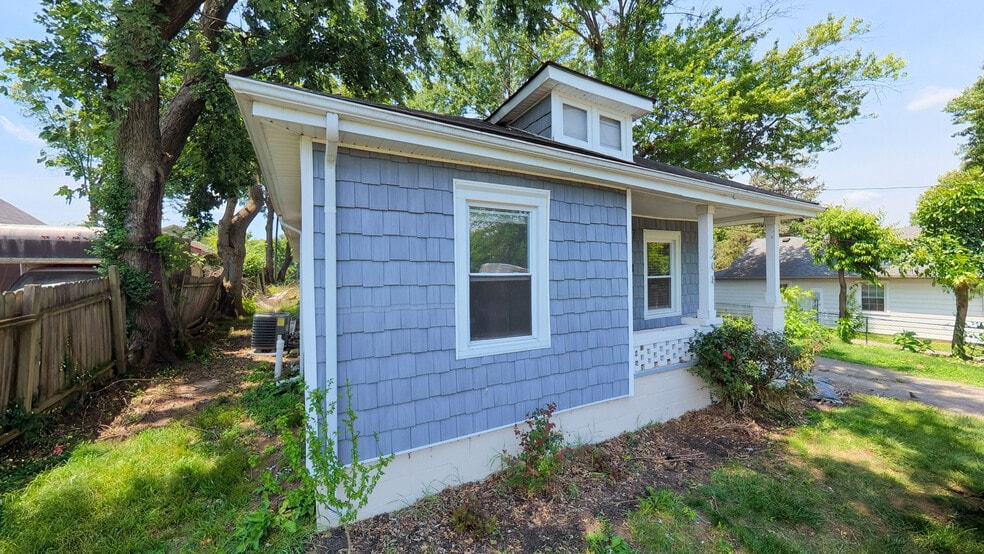 More Photos Of , Lexington Specialty For Sale