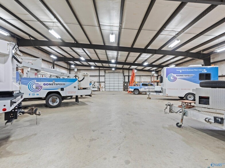 More Photos Of 540 S Brindlee Mountain Pky, Arab Flex For Sale