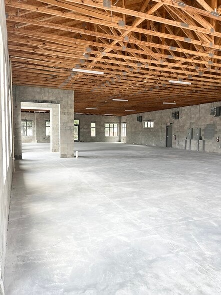 More Photos Of 16608 Sunrise Lakes Blvd, Clermont Medical For Sale