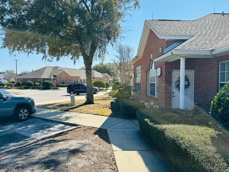 More Photos Of 6817 Southpoint Pky, Jacksonville Medical For Sale
