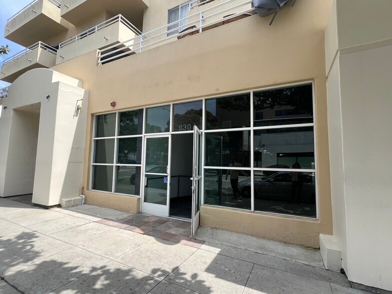 More Photos Of 902-914 Broadway, Santa Monica Unknown For Lease