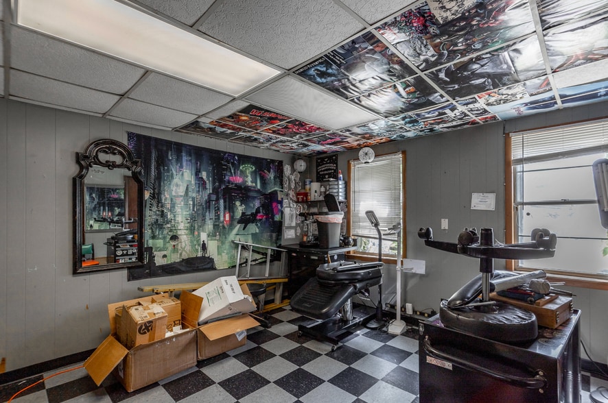 More Photos Of 605 Cherokee Blvd, Chattanooga Storefront Retail Residential For Sale