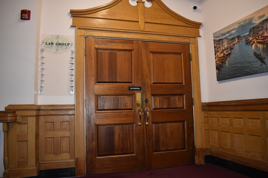 More Photos Of 316 Main St, Worcester Apartments For Lease