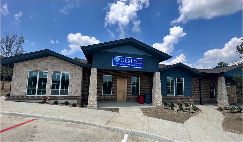 Primary Photo Of 1944 N Lake Shore Dr, Rockwall Medical For Lease