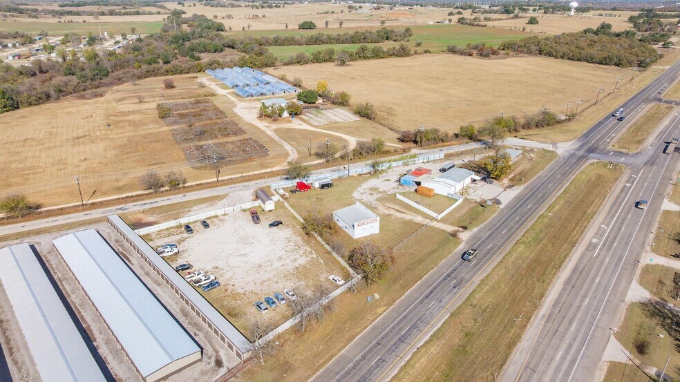 More Photos Of 5346 S US Highway 377, Stephenville Auto Repair For Sale