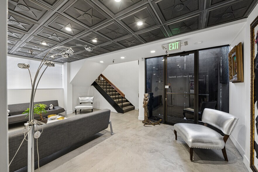 More Photos Of 1001 S Victory Blvd, Burbank Warehouse For Sale