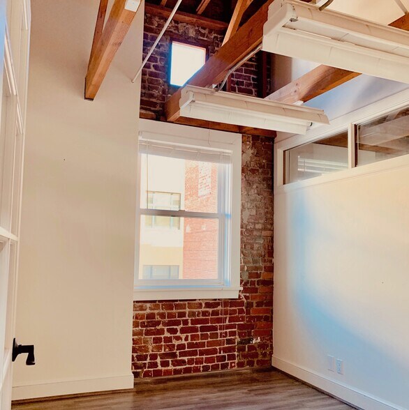 More Photos Of 1351-1353 3rd Street Promenade, Santa Monica Loft Creative Space For Lease