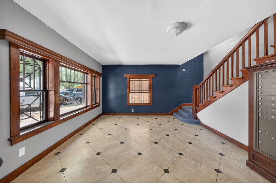 More Photos Of 635 Elm Ave, Long Beach Apartments For Sale