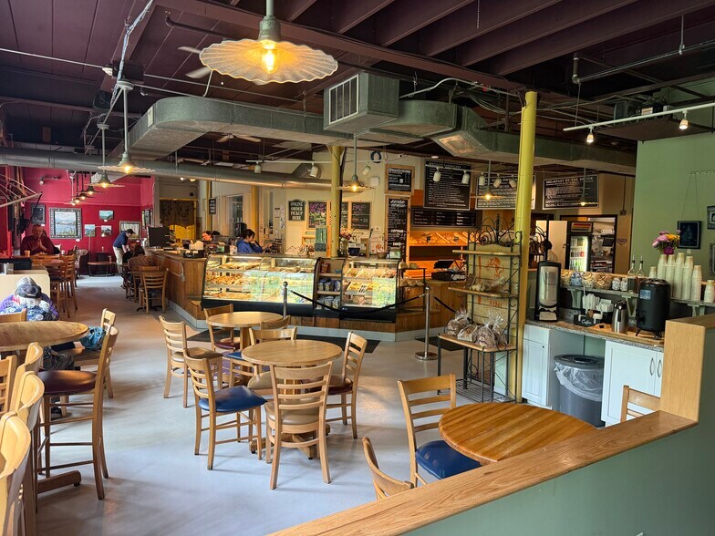 More Photos Of 152 Commonwealth Ave, Concord Flex For Lease