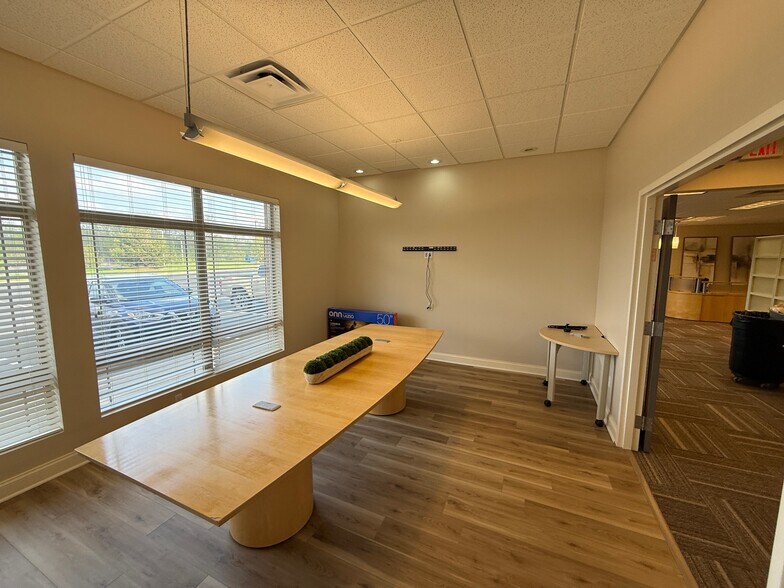 More Photos Of 31320 Solon Rd, Solon Coworking Space