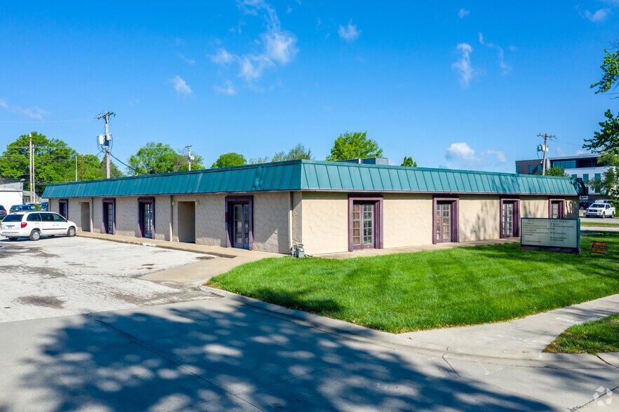 Primary Photo Of 8220 Travis St, Overland Park Office For Lease
