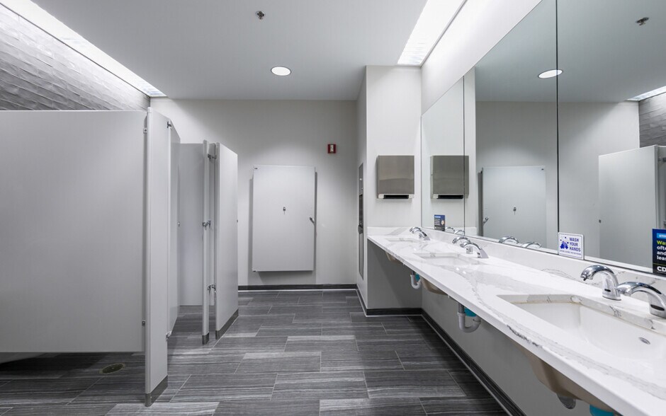 More Photos Of 7650 Magna Dr, Belleville Medical For Lease