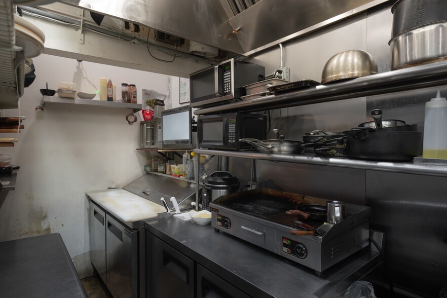 More Photos Of 1652 SW 8th St, Miami Restaurant For Sale