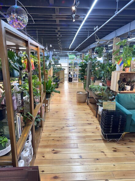 More Photos Of 131 W Marietta St, Canton Office For Lease