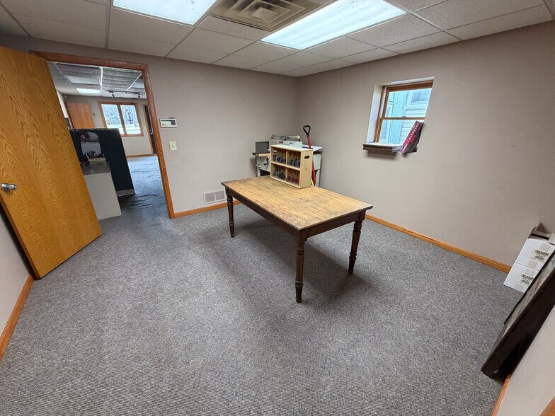 More Photos Of 7304 Wales Ave NW, Canton Office For Sale