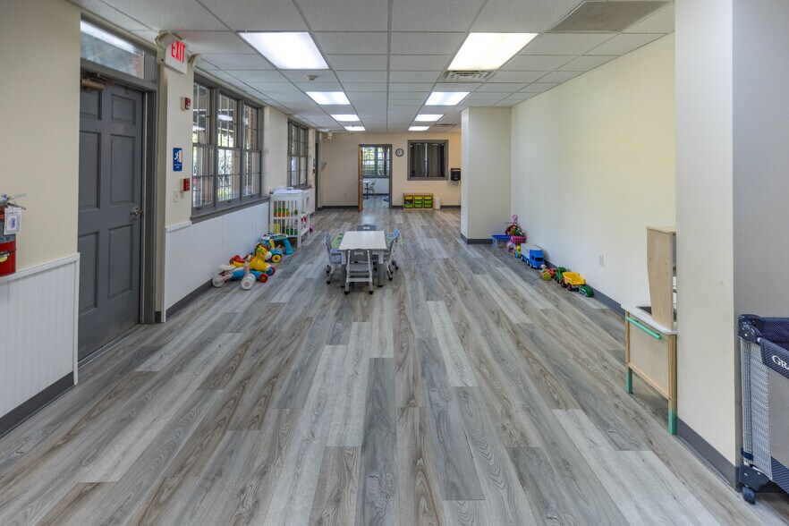More Photos Of 1100 Stockton St, Jacksonville Religious Facility For Lease