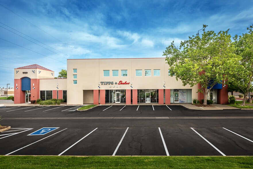 More Photos Of 8100-8109 Fruitridge Rd, Sacramento Storefront Retail Office For Lease