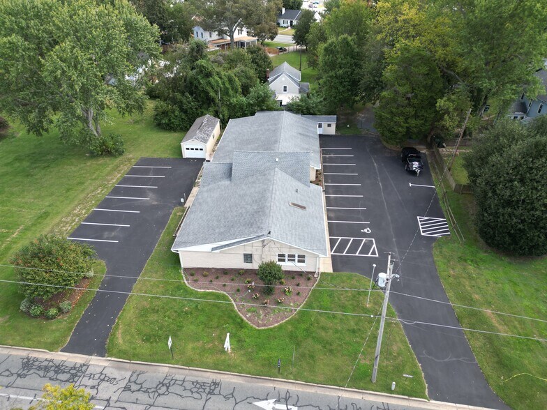 More Photos Of 320 Glebe Rd, Easton Office For Lease