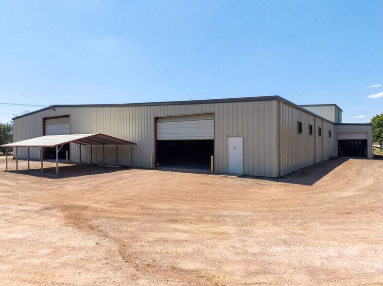 More Photos Of 20300 FM 963, Lampasas Manufacturing For Sale
